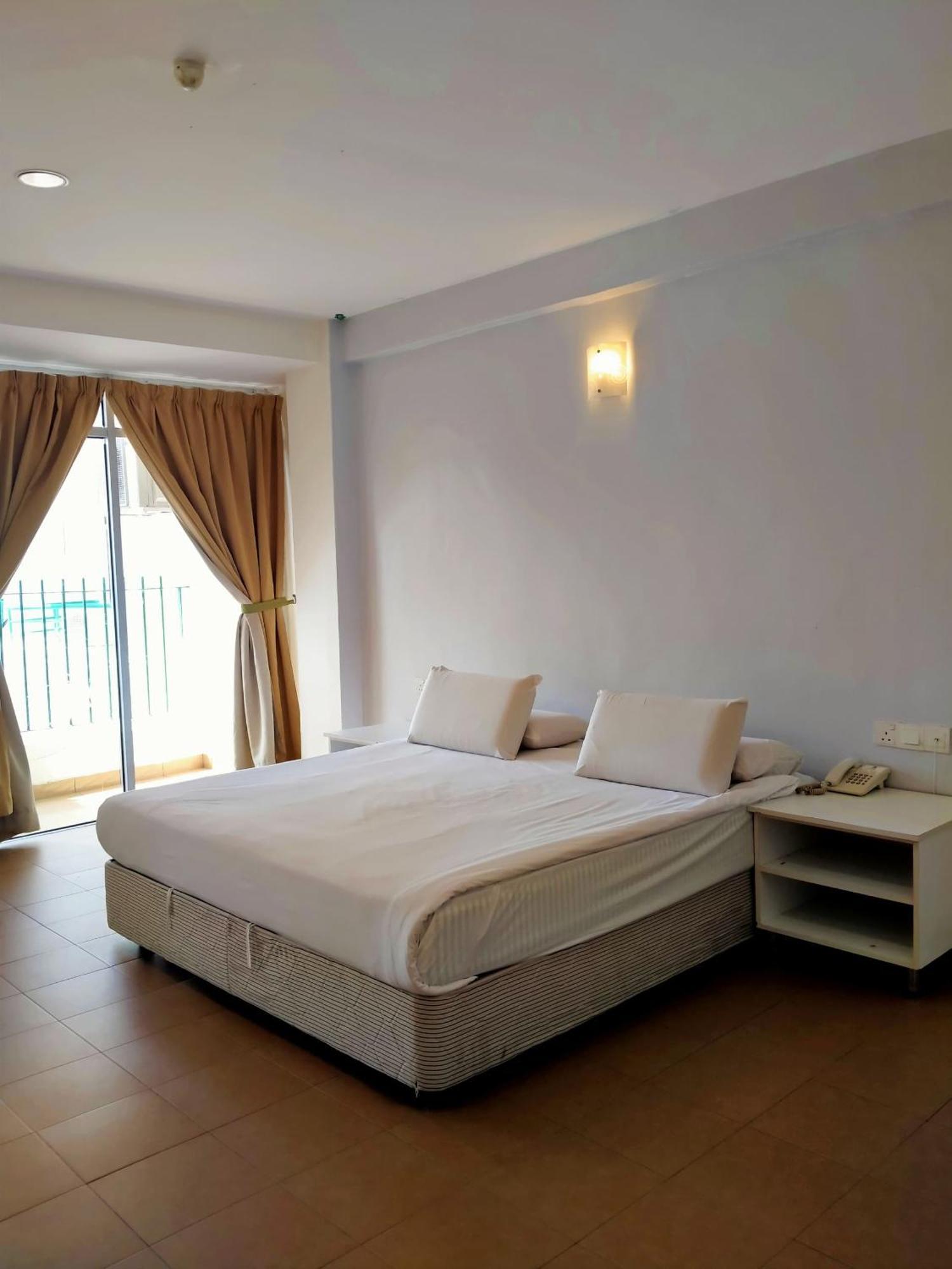 Akar Beach Resort ポートディクソン エクステリア 写真