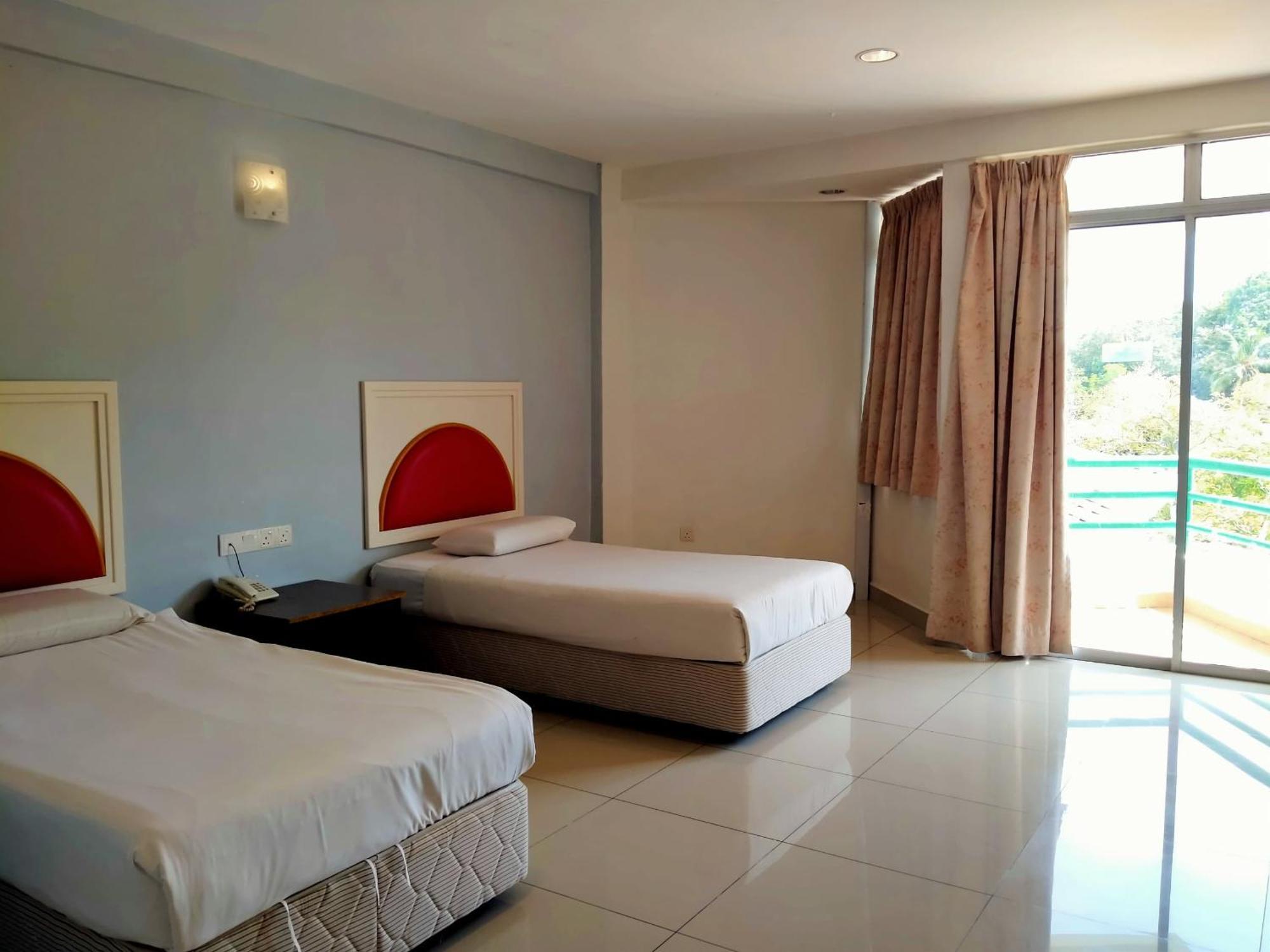 Akar Beach Resort ポートディクソン エクステリア 写真